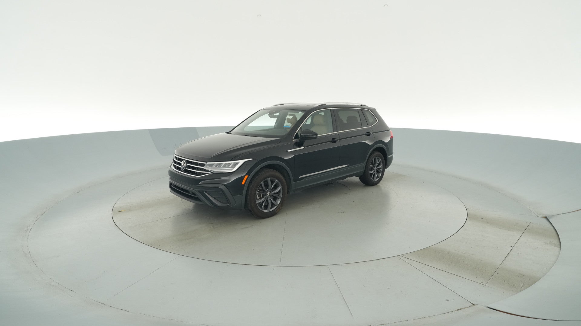 2023 Volkswagen Tiguan vehicle photo