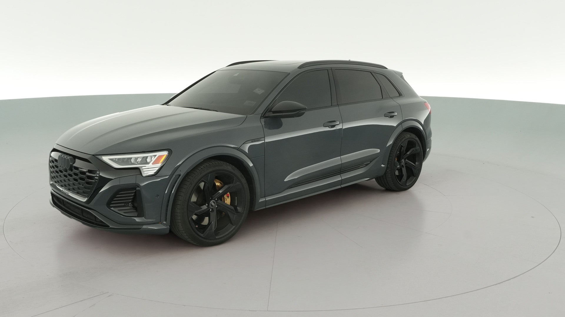 2024 Audi SQ8 e-tron vehicle photo