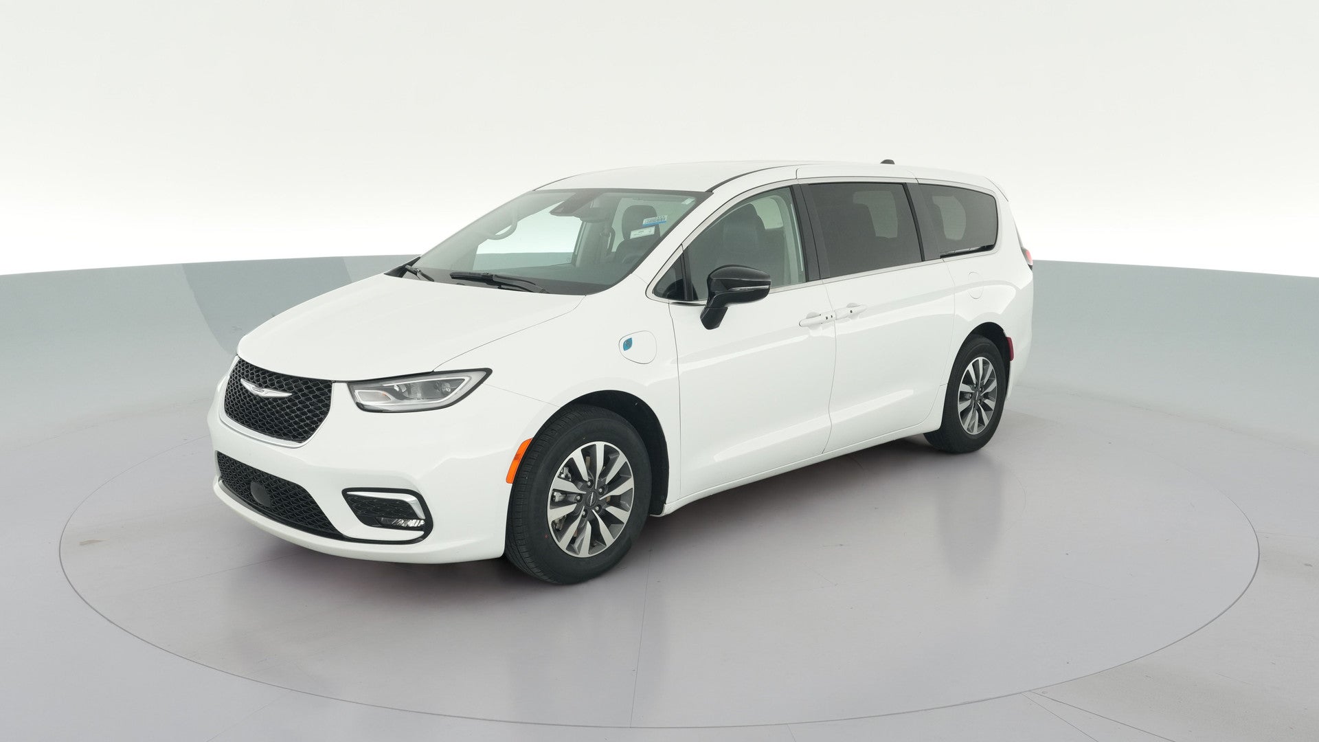 2024 Chrysler Pacifica Hybrid vehicle photo