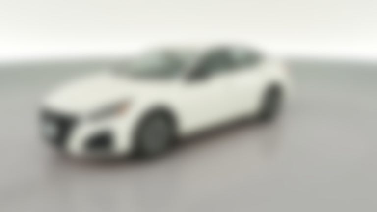2025 Nissan Altima vehicle photo