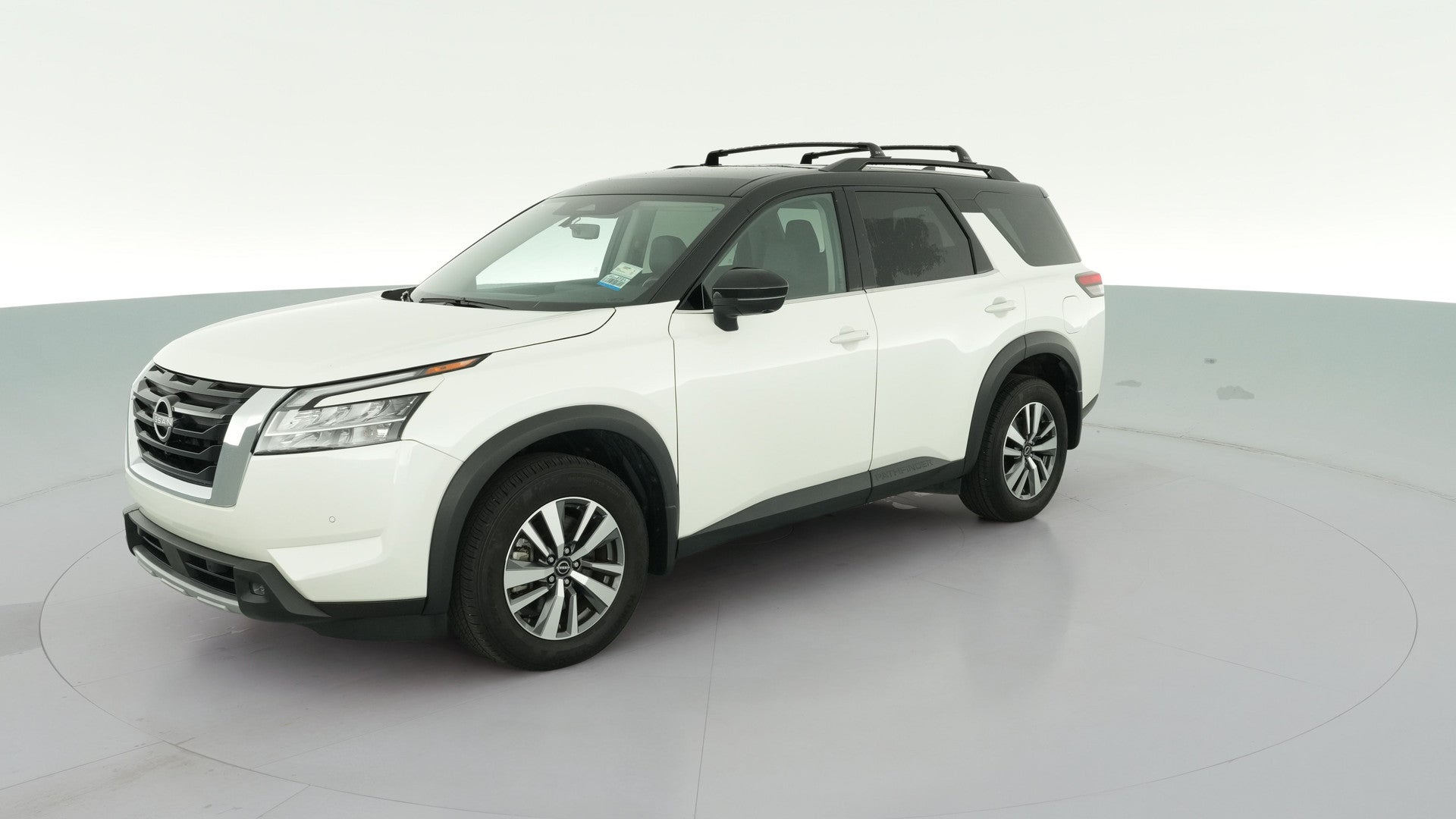 2024 Nissan Pathfinder vehicle photo
