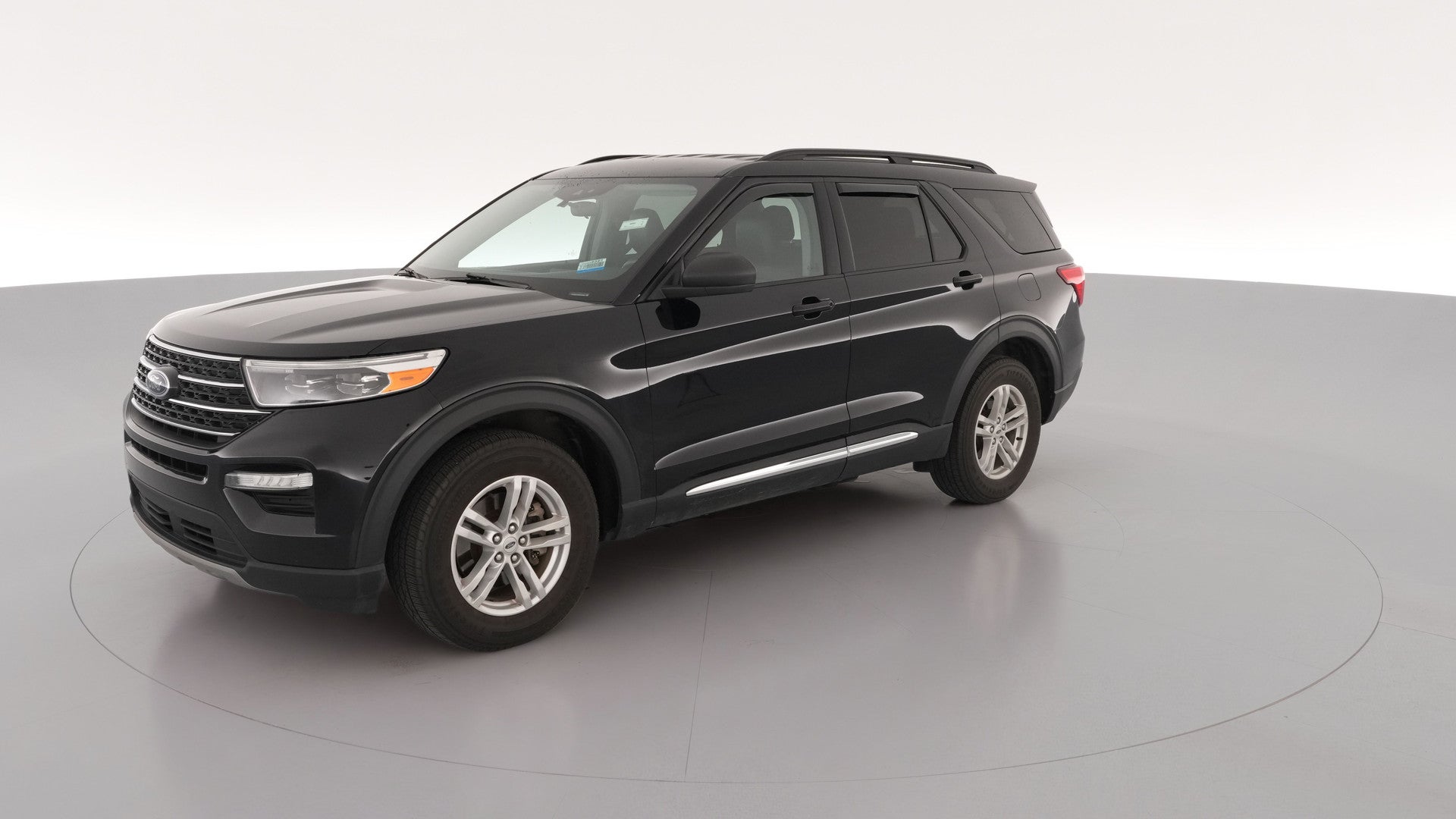 2021 Ford Explorer vehicle photo