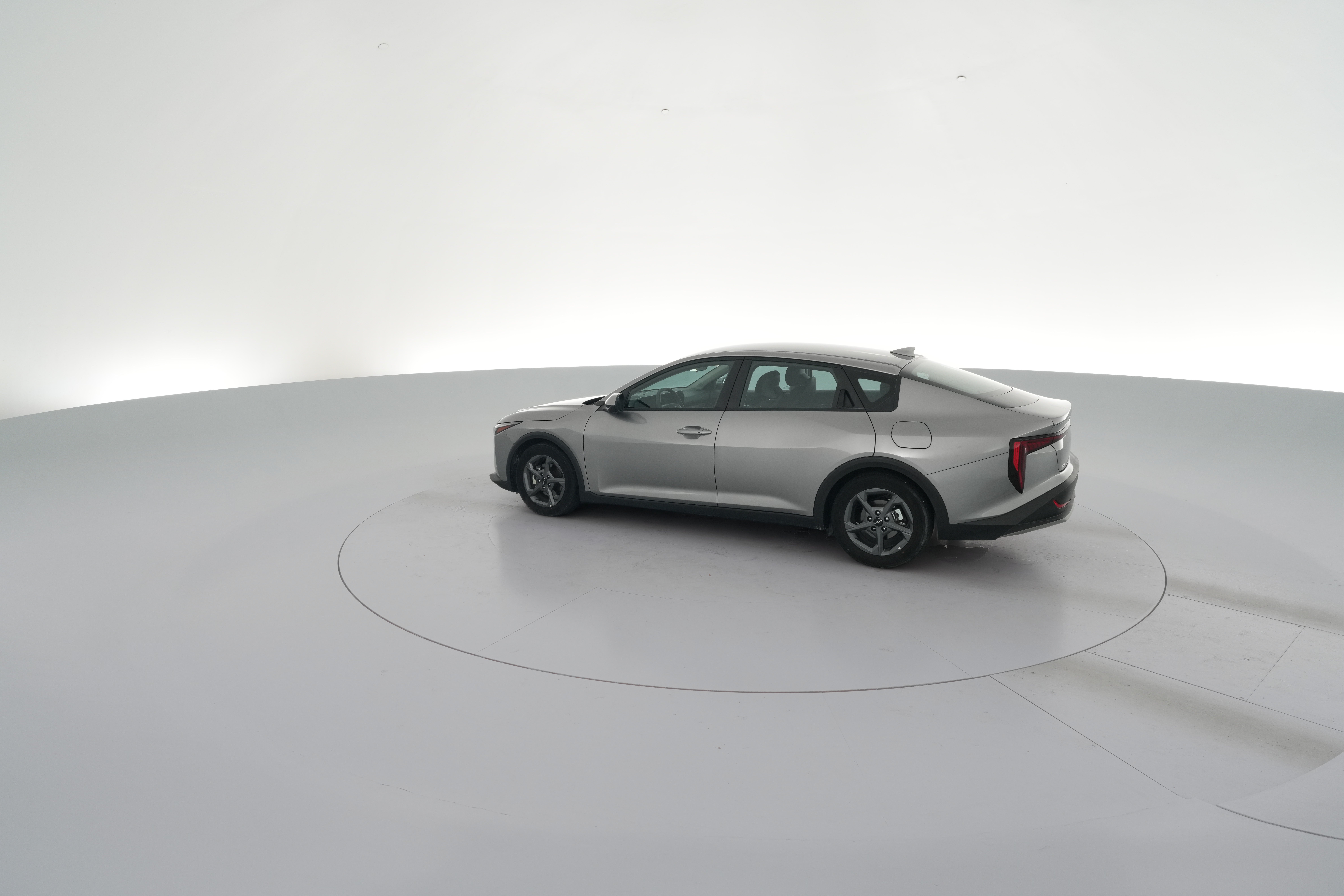 2025 Kia K4 LXS - Photo 28