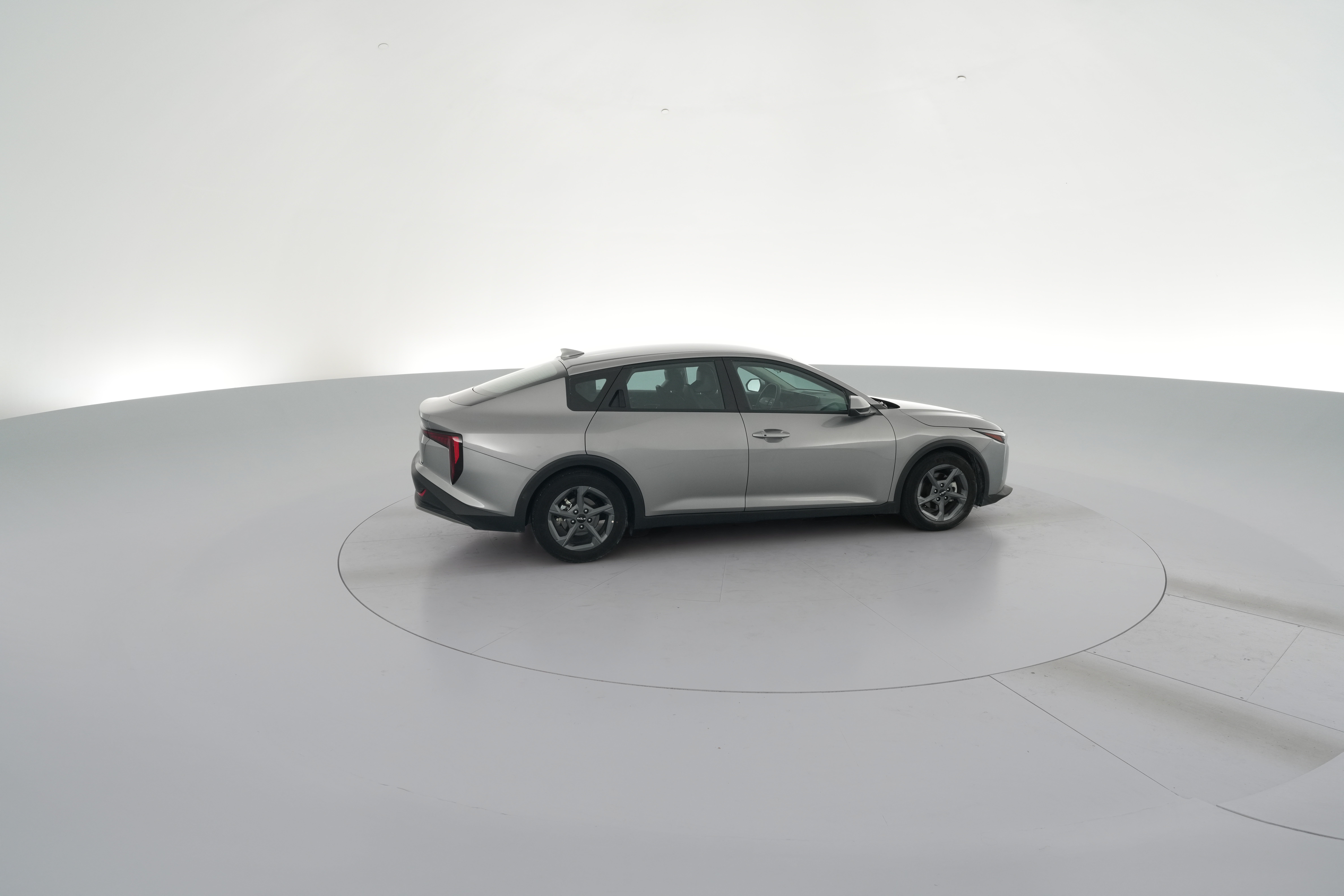 2025 Kia K4 LXS - Photo 34