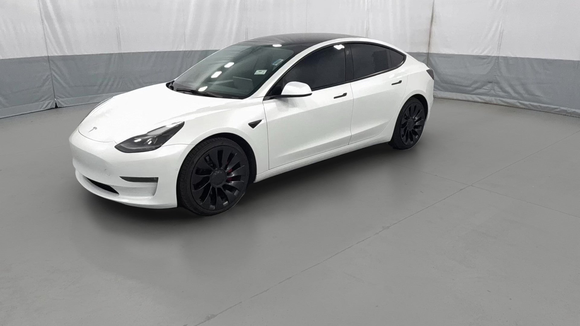 2022 Tesla Model 3 vehicle photo