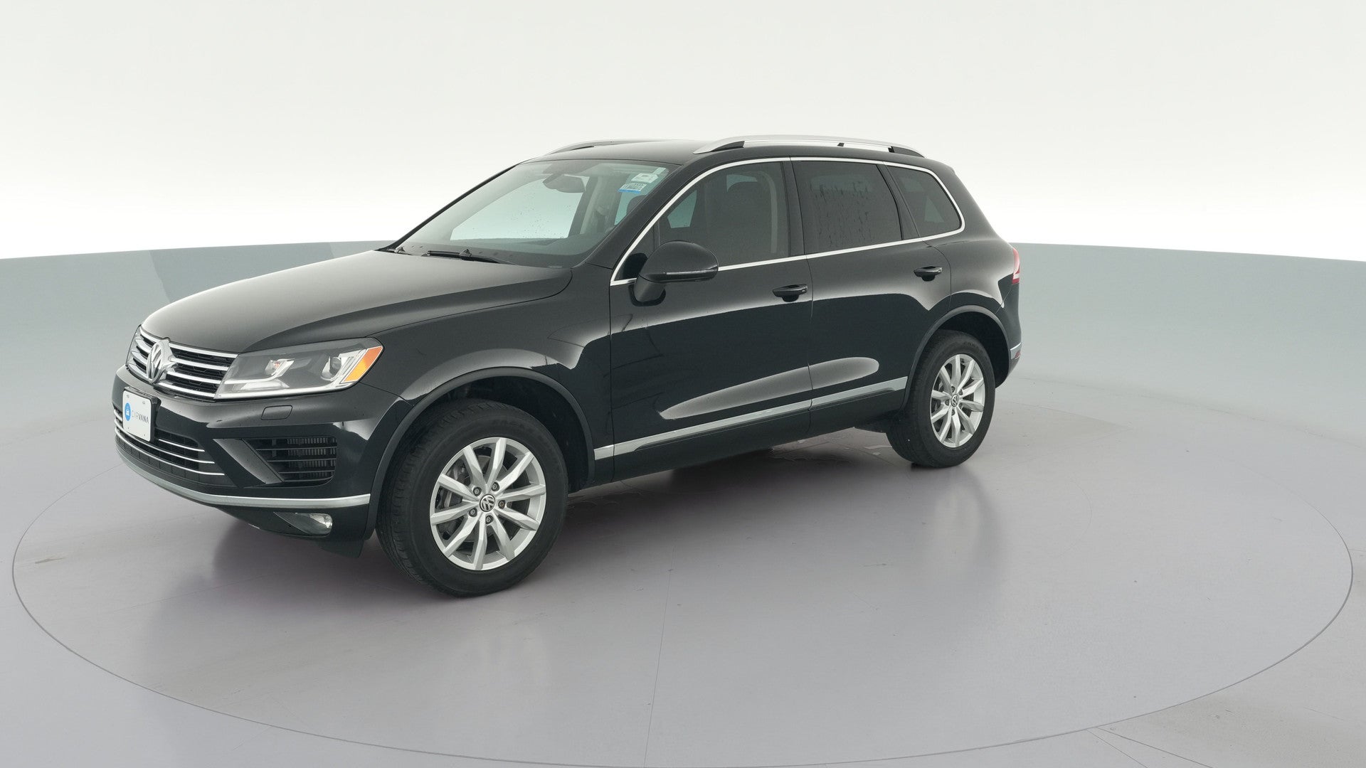 2016 Volkswagen Touareg vehicle photo