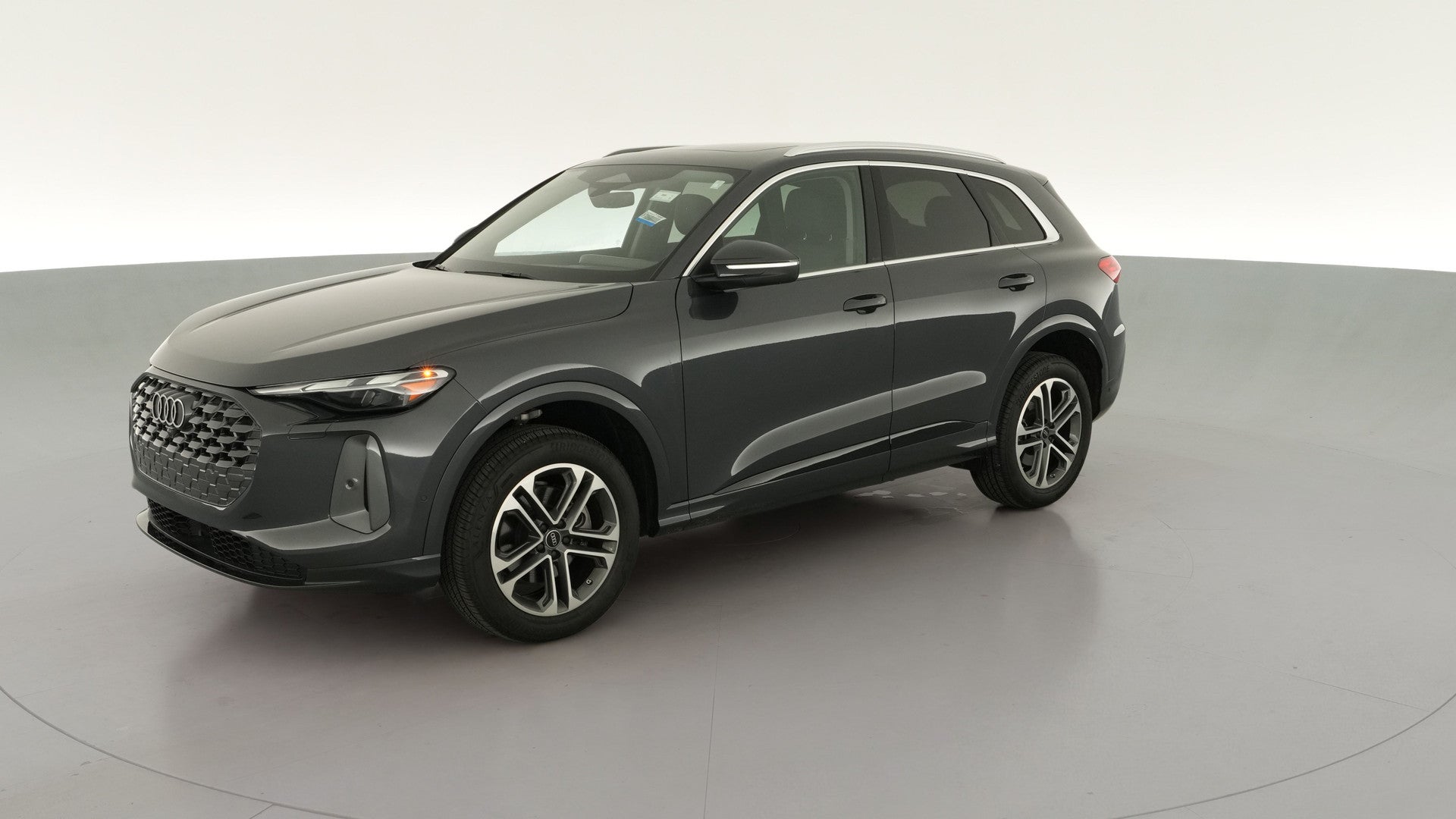 2025 Audi Q5 vehicle photo