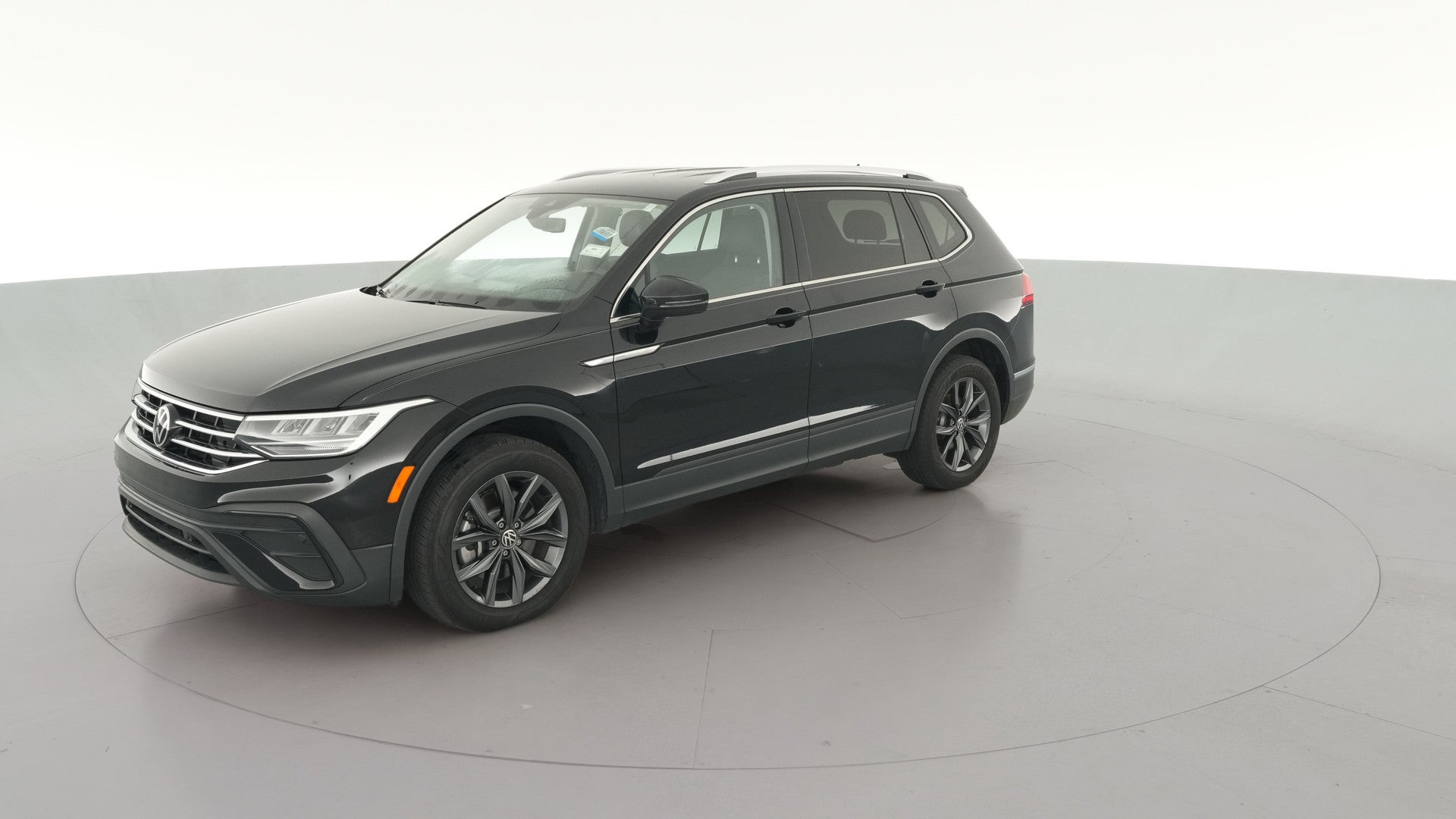 2023 Volkswagen Tiguan vehicle photo