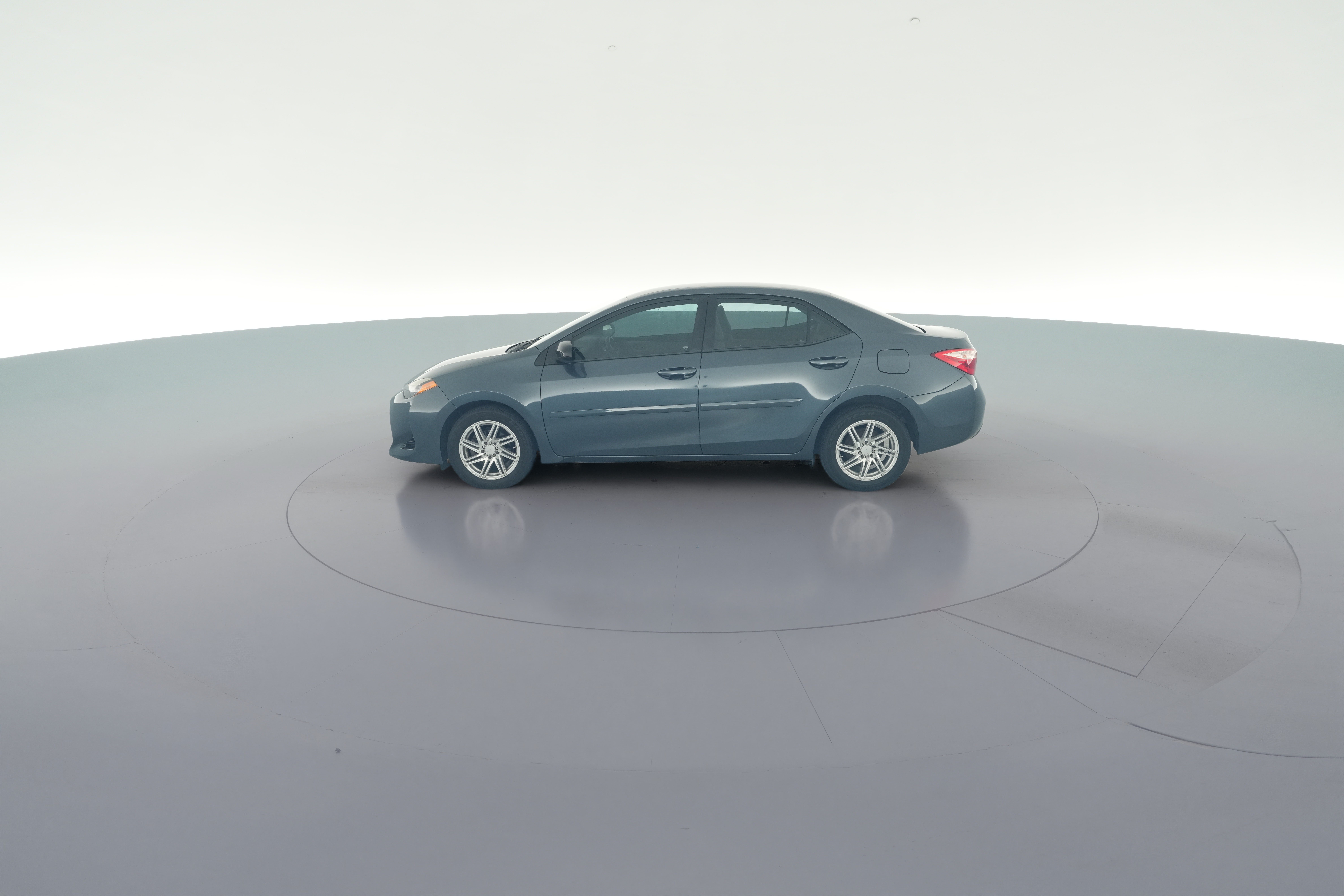 2017 Toyota Corolla LE - Photo 27