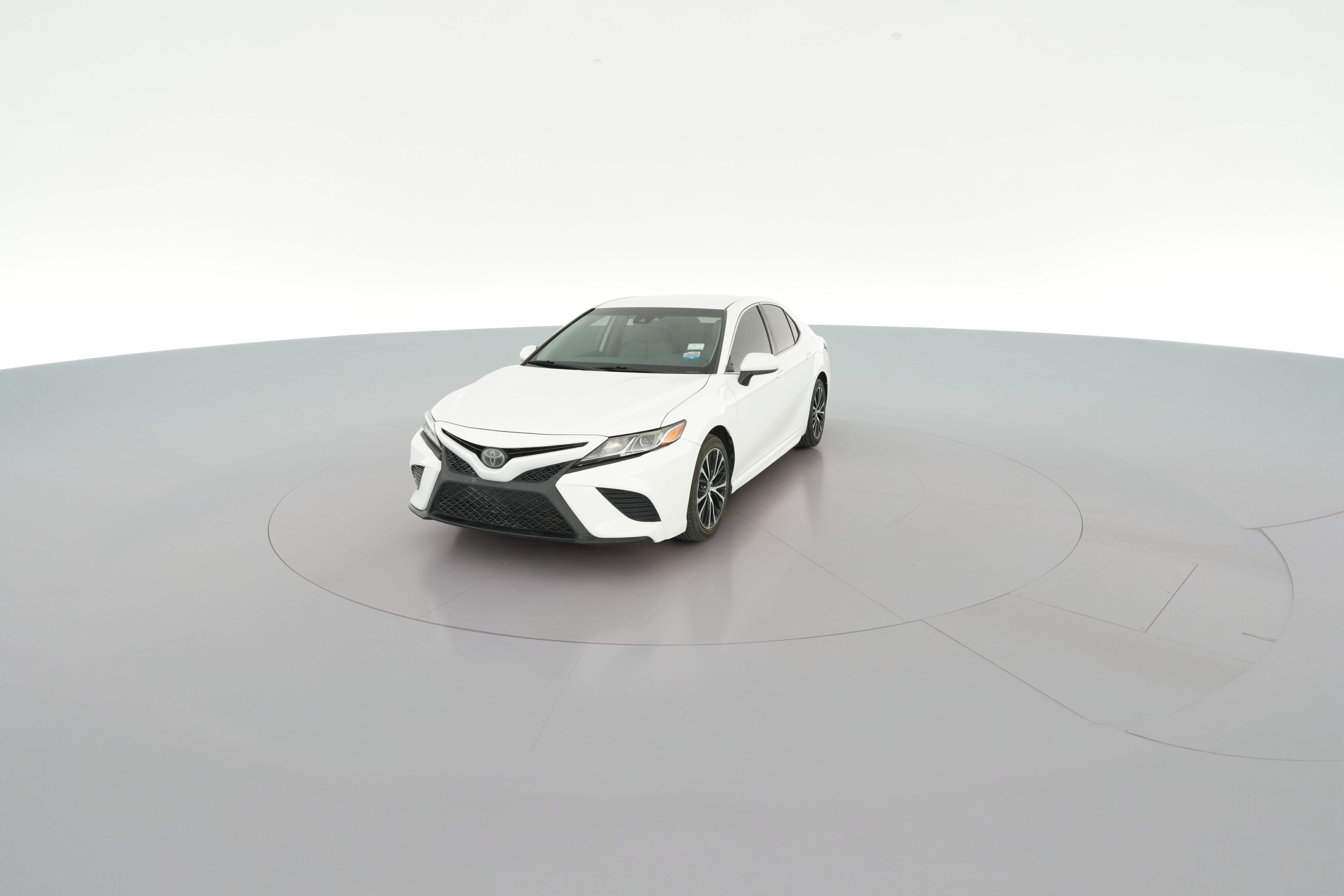 2020 Toyota Camry SE - Photo 22