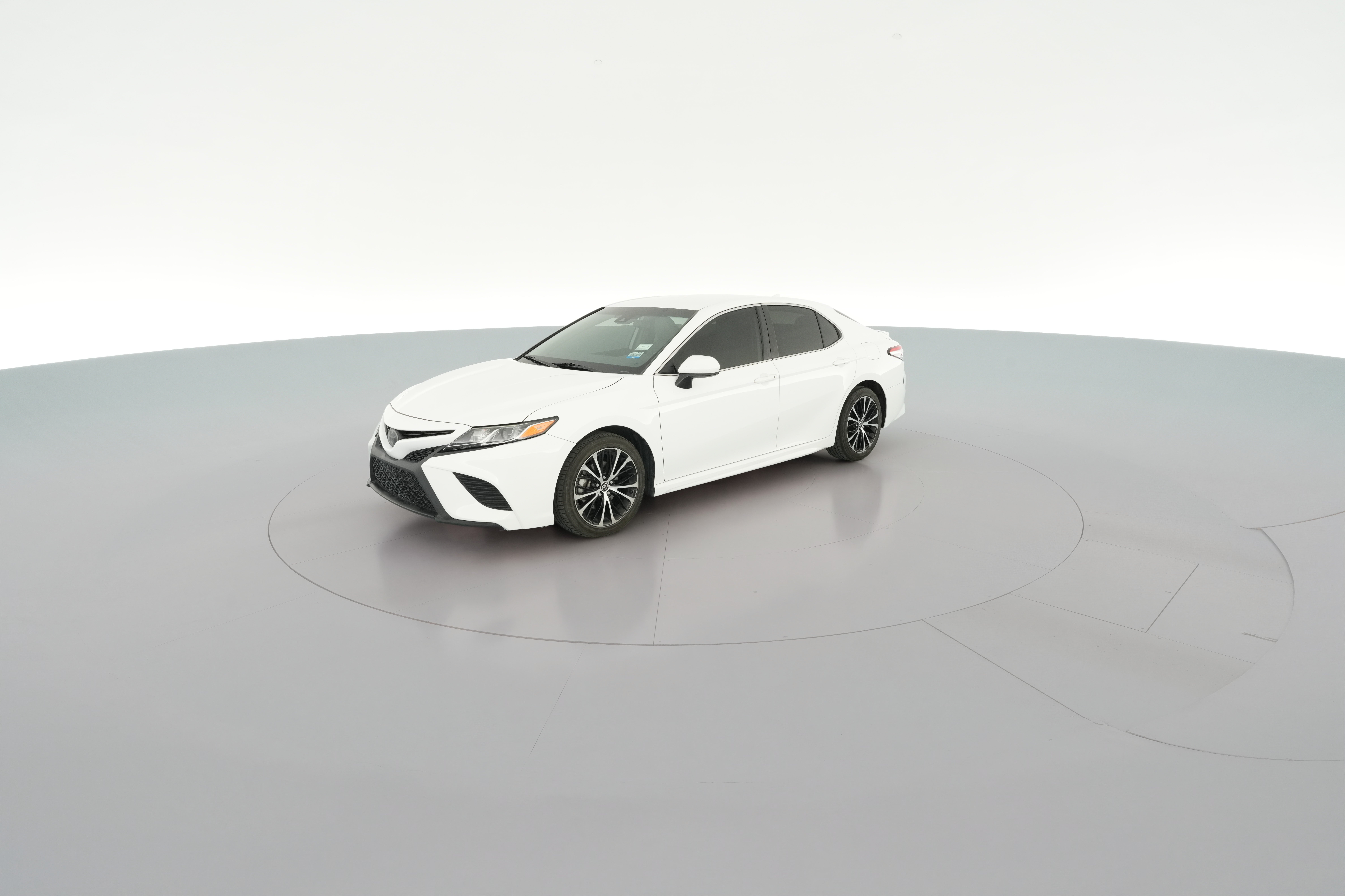 2020 Toyota Camry SE - Photo 23