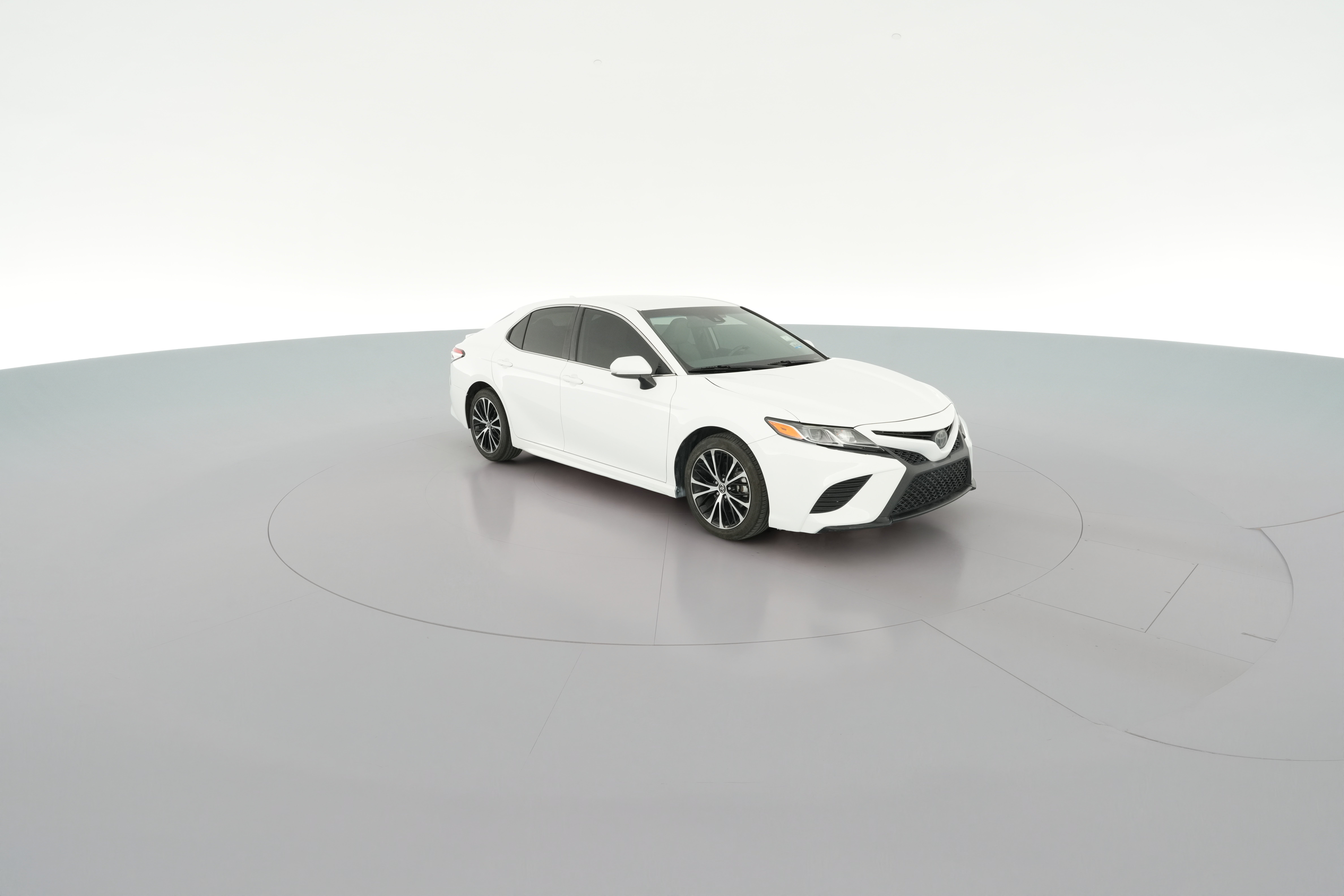 2020 Toyota Camry SE - Photo 35