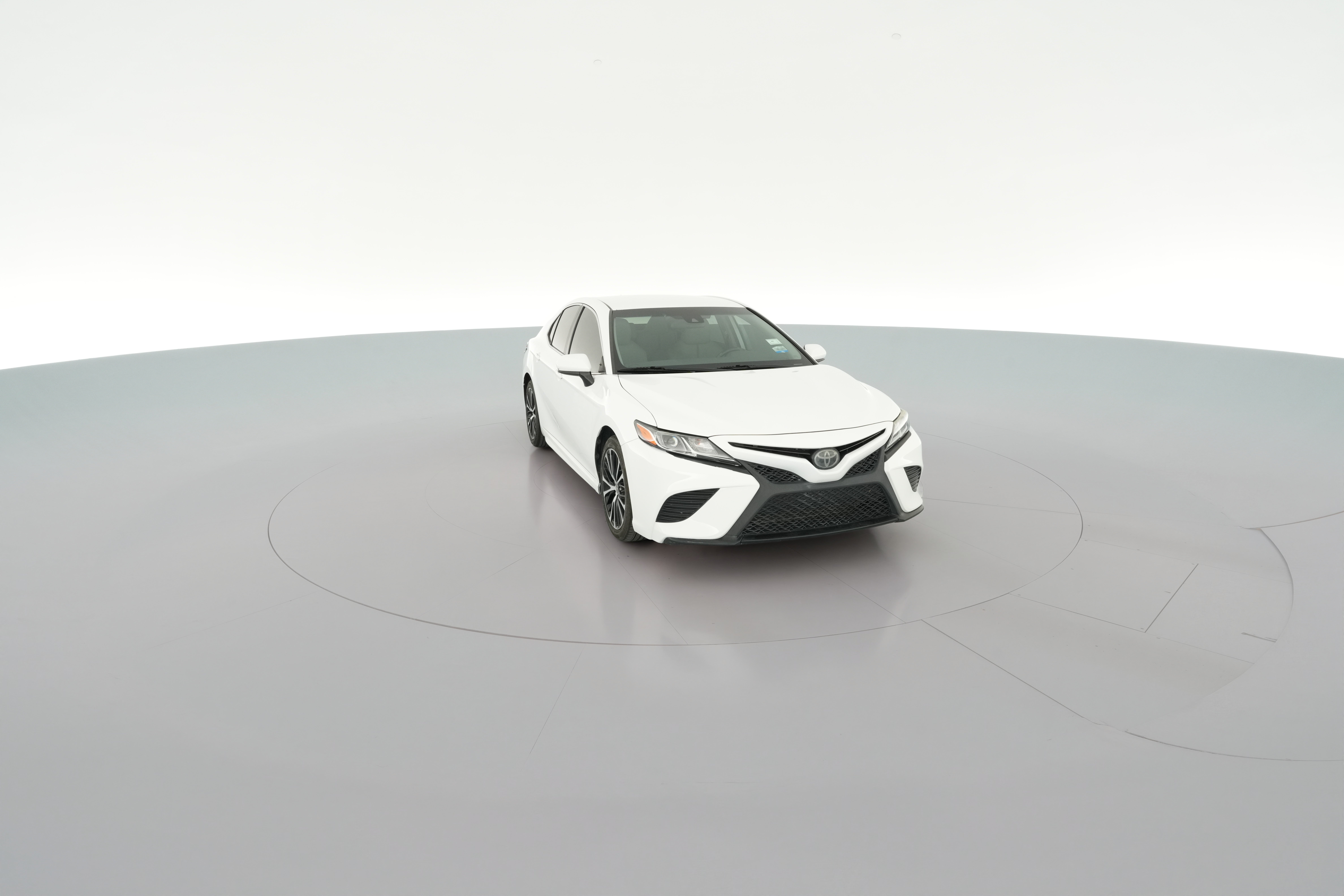 2020 Toyota Camry SE - Photo 36