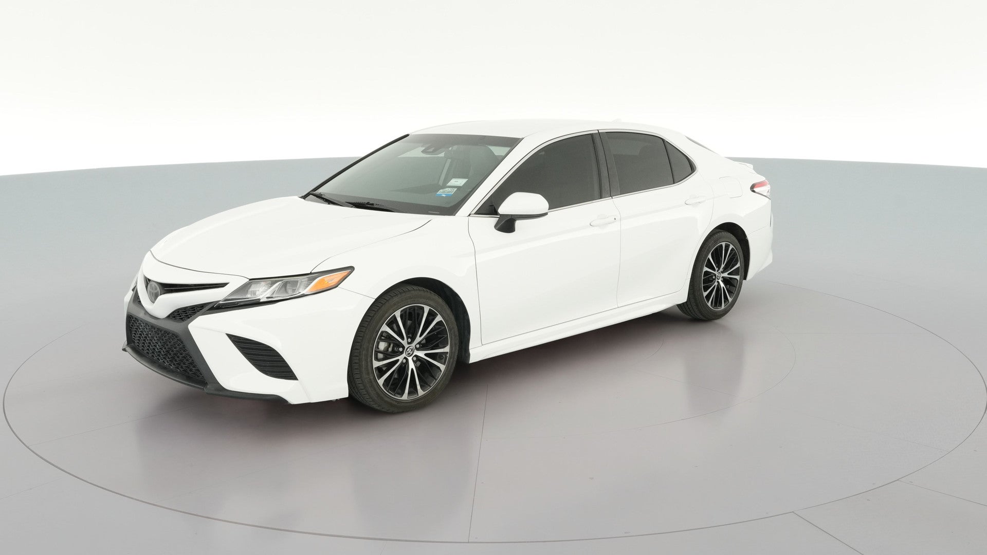 2020 Toyota Camry vehicle photo
