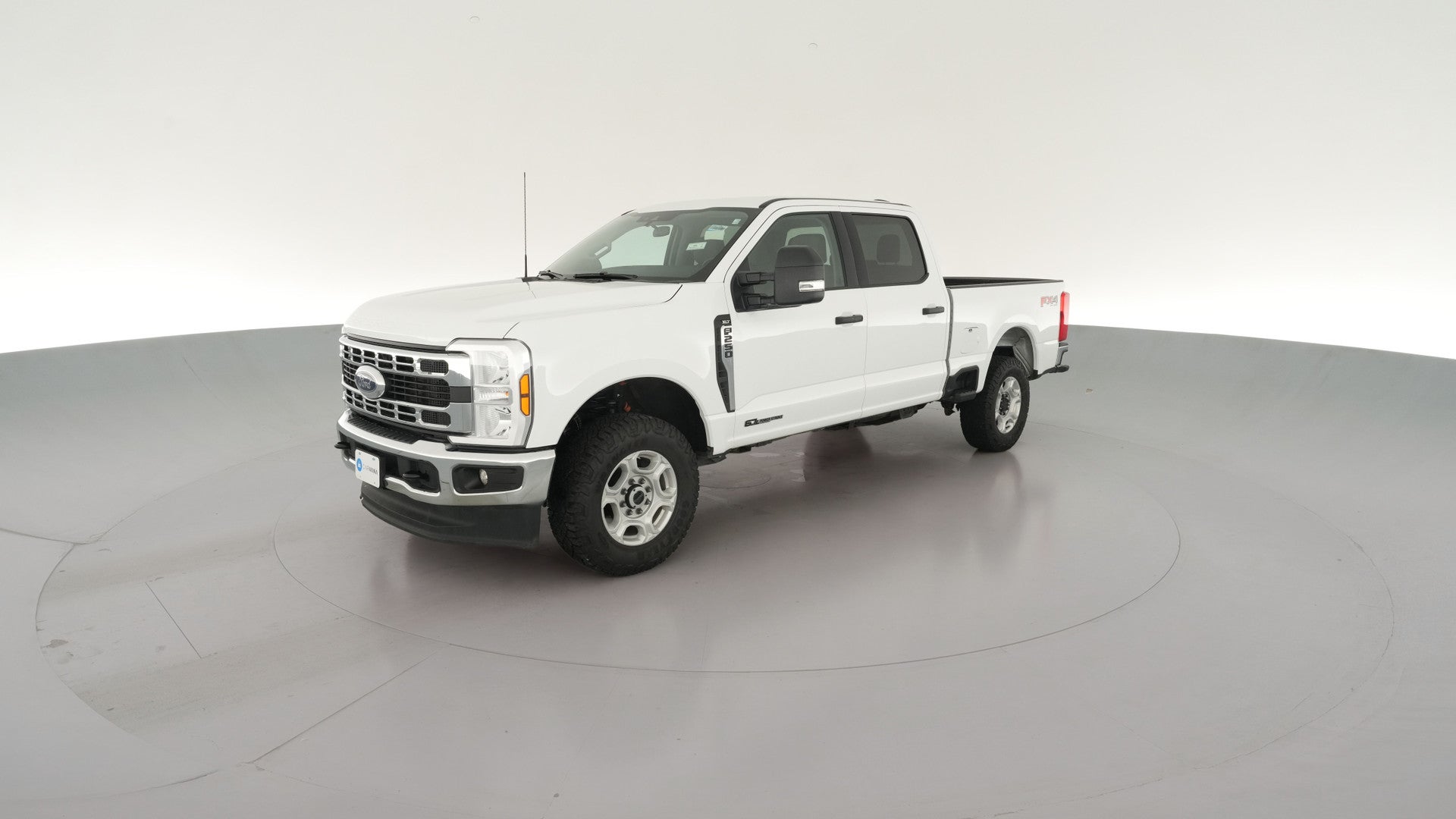 2025 Ford F250 Super Duty Crew Cab vehicle photo