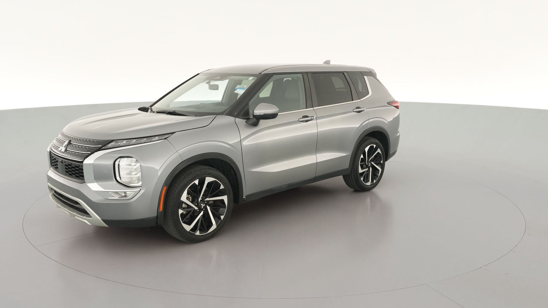 2024 Mitsubishi Outlander vehicle photo