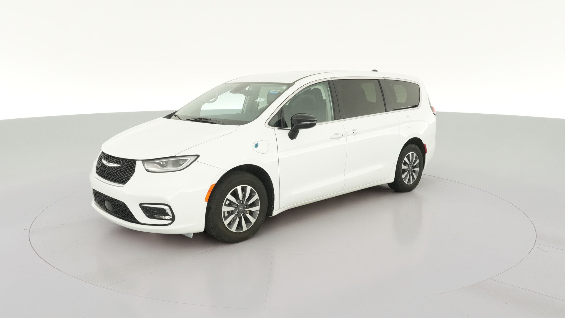 2024 Chrysler Pacifica Hybrid vehicle photo