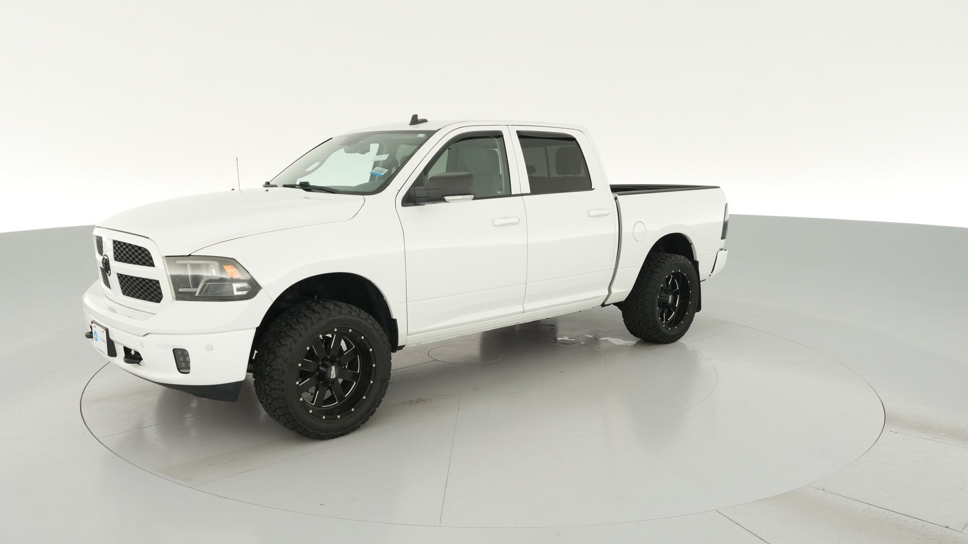 2018 Ram 1500 Crew Cab vehicle photo