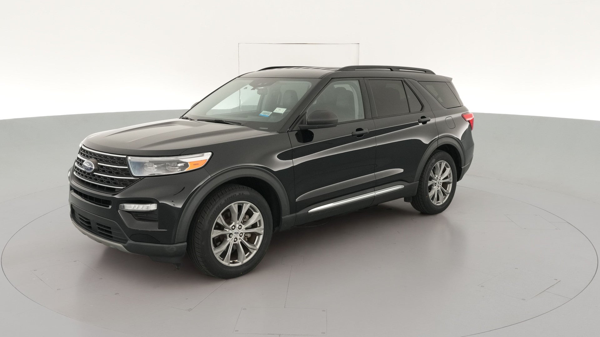2022 Ford Explorer vehicle photo