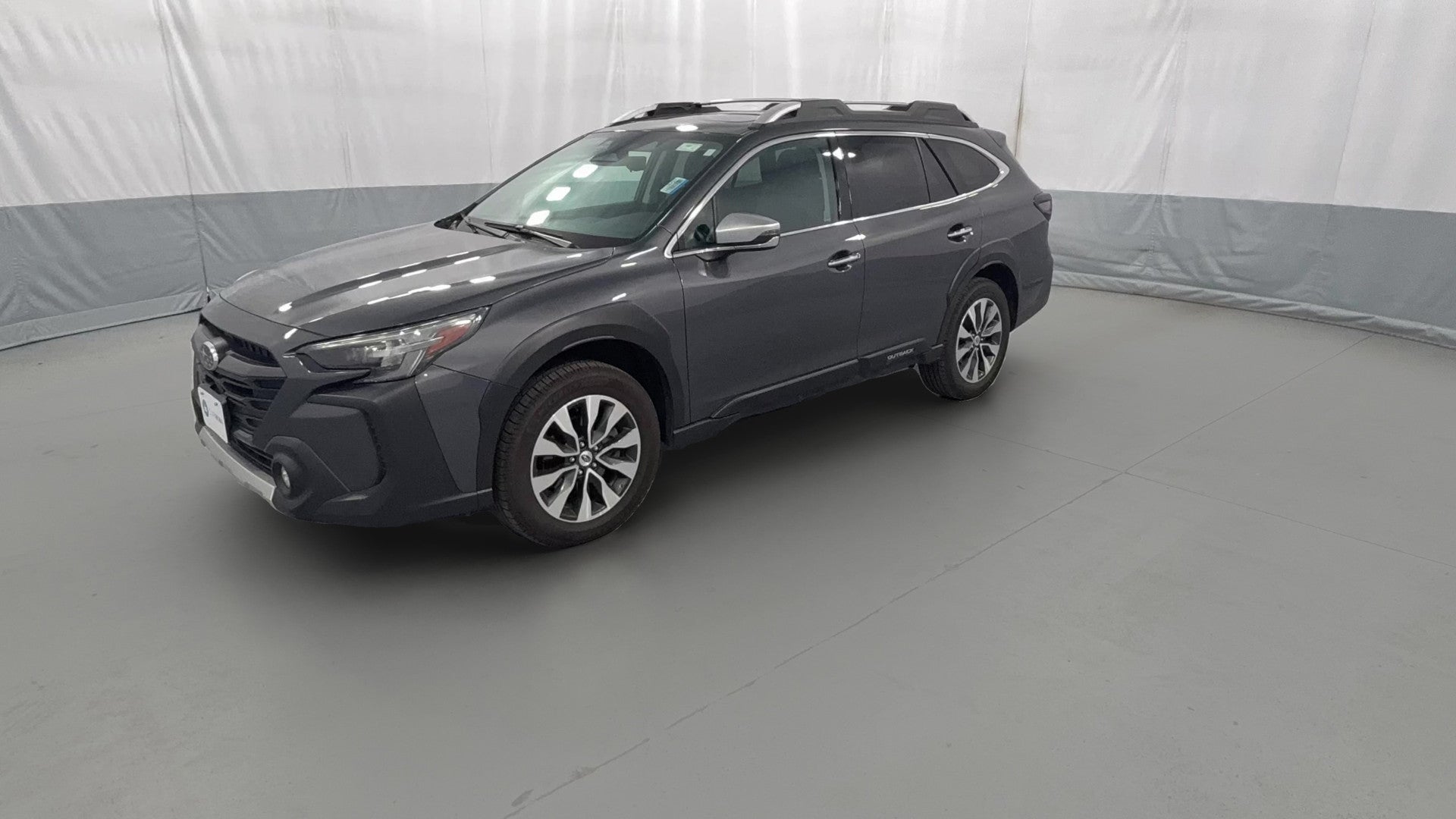 2024 Subaru Outback vehicle photo