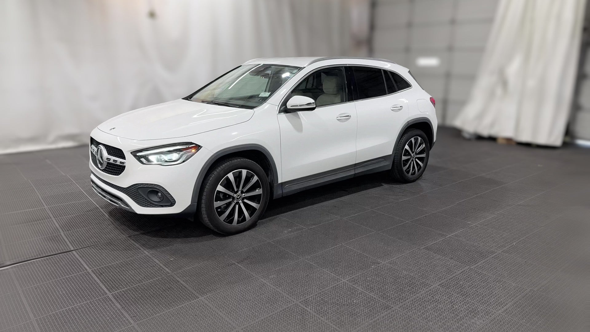 2021 Mercedes-Benz GLA vehicle photo