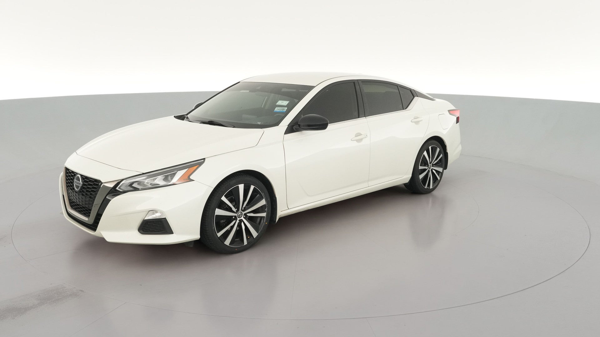 2020 Nissan Altima vehicle photo