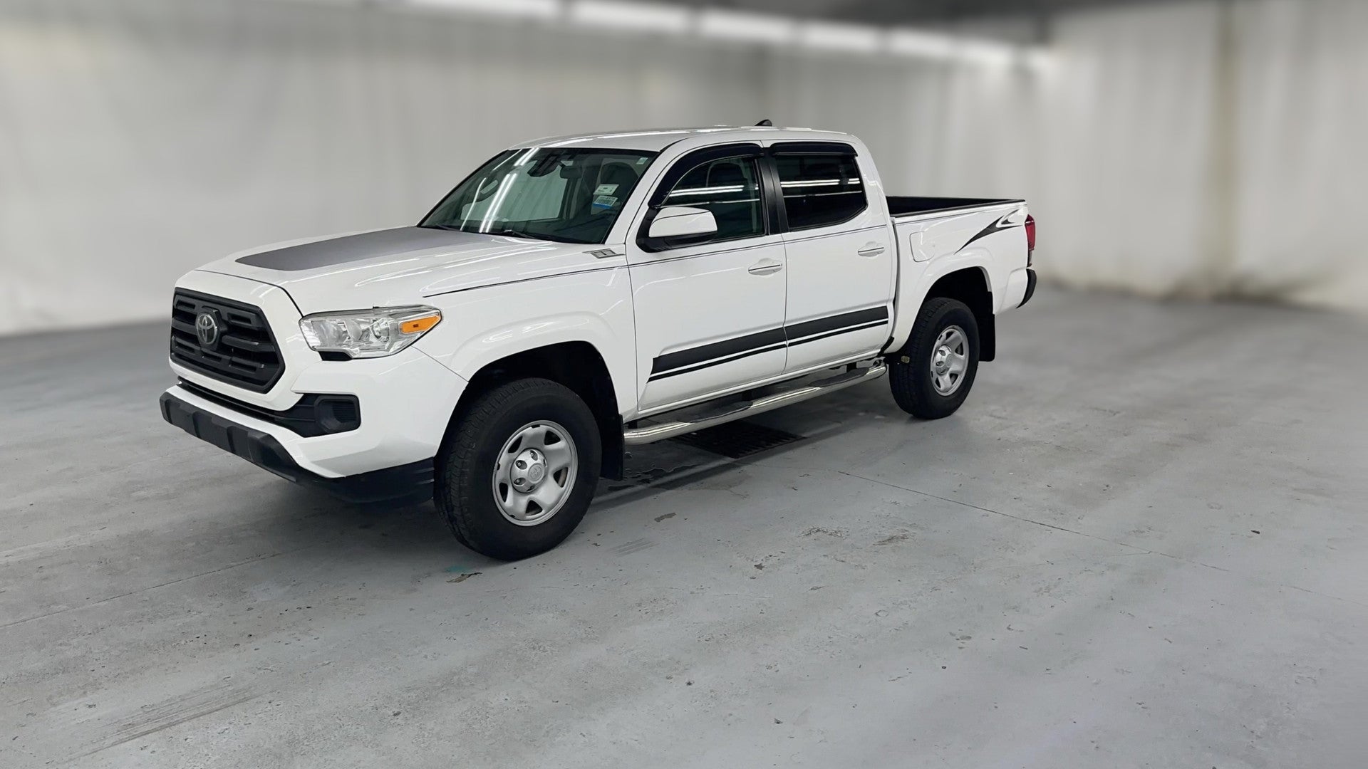 2019 Toyota Tacoma Double Cab vehicle photo