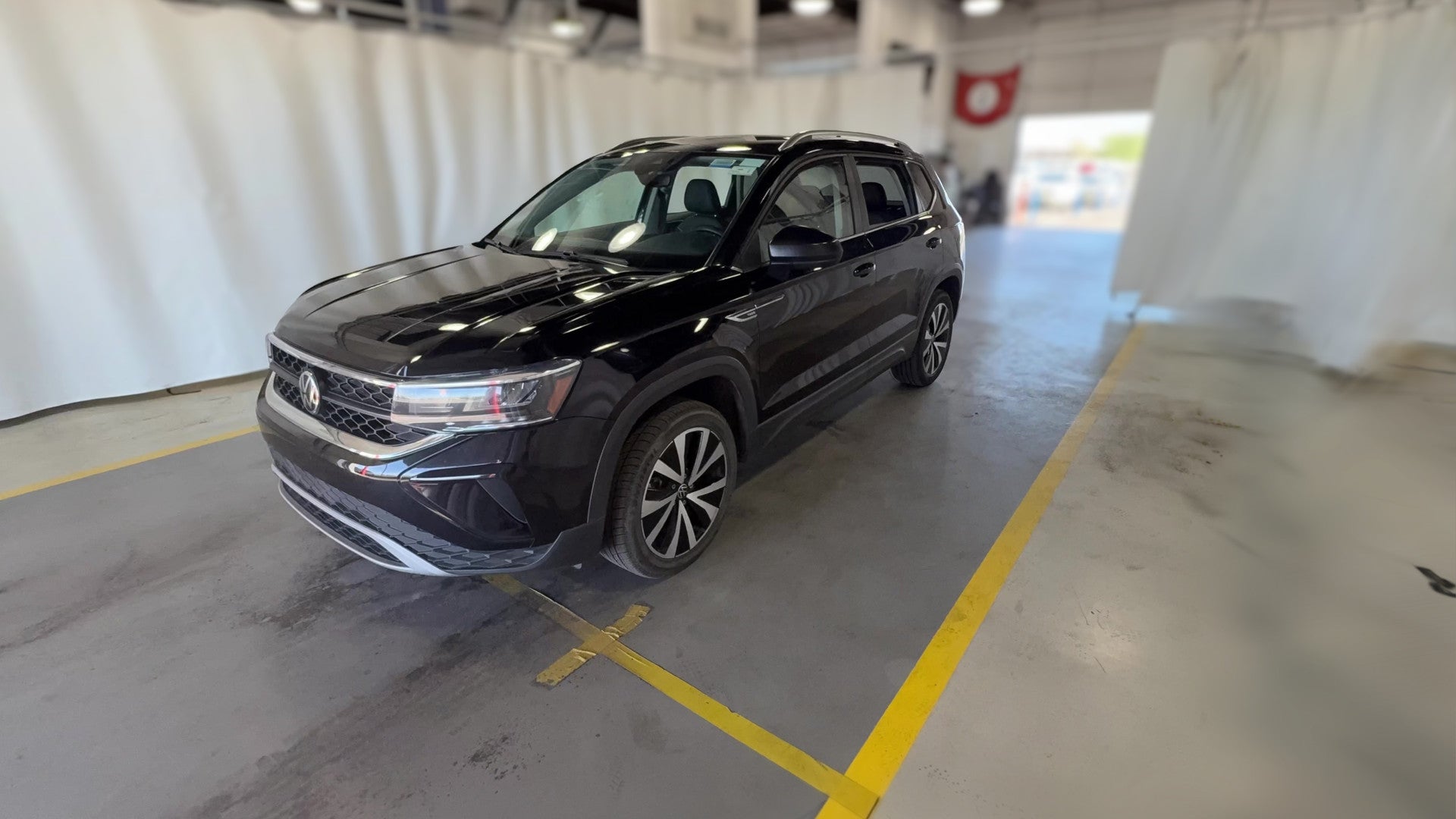 2024 Volkswagen Taos vehicle photo