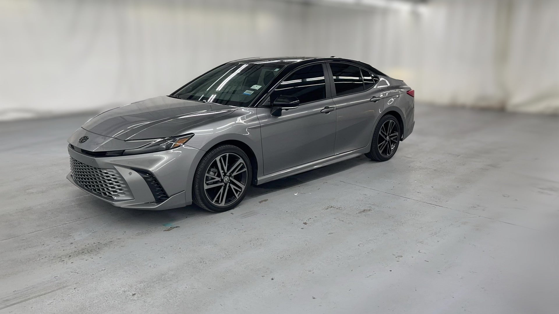 2025 Toyota Camry vehicle photo