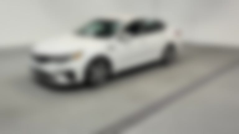 2020 Kia Optima vehicle photo