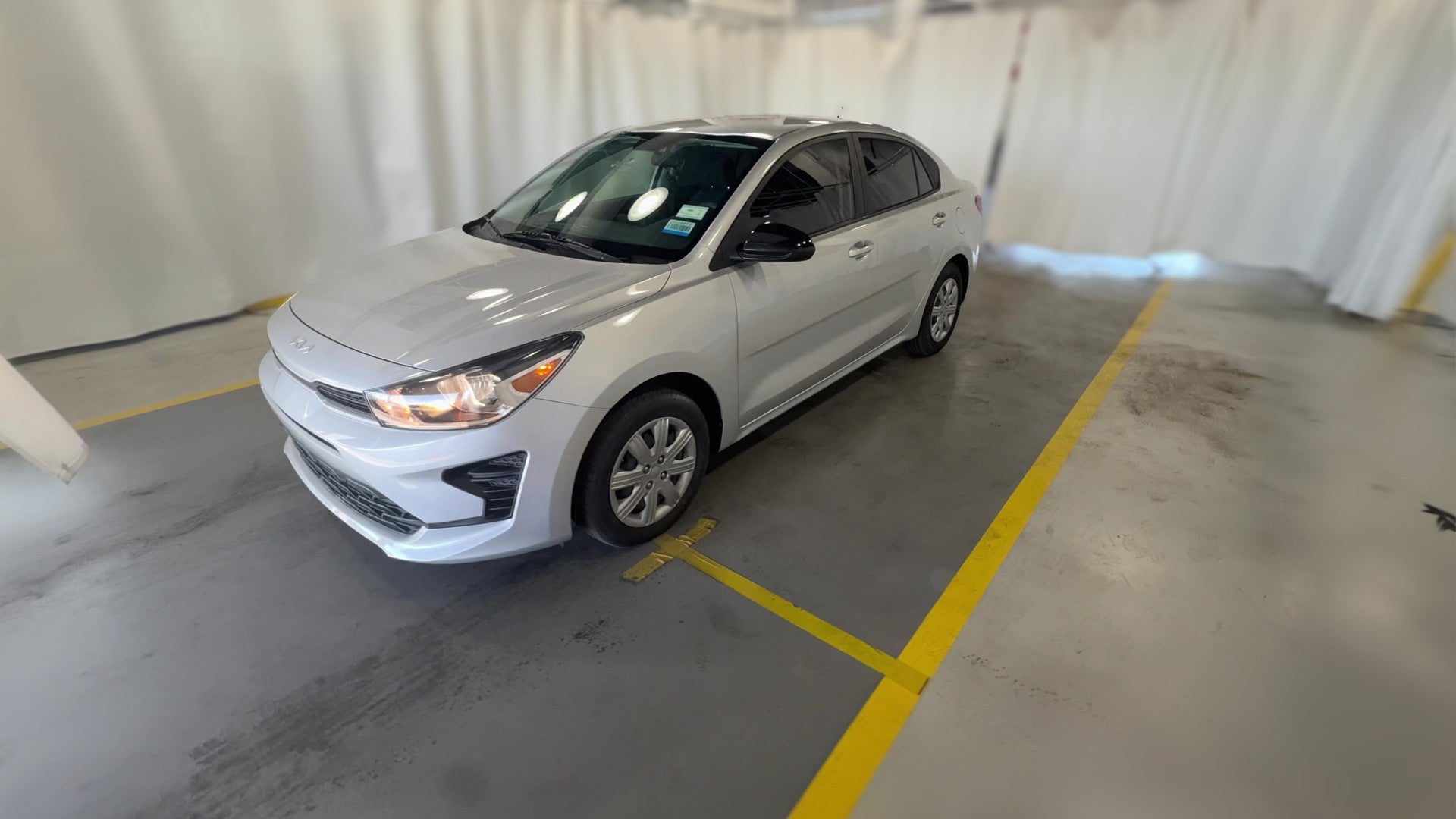 2022 Kia Rio vehicle photo