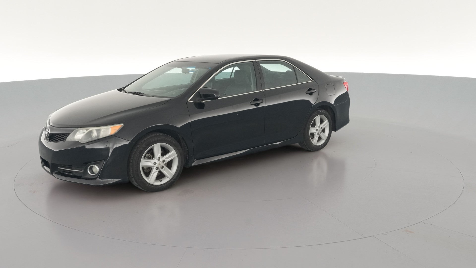 2013 Toyota Camry vehicle photo