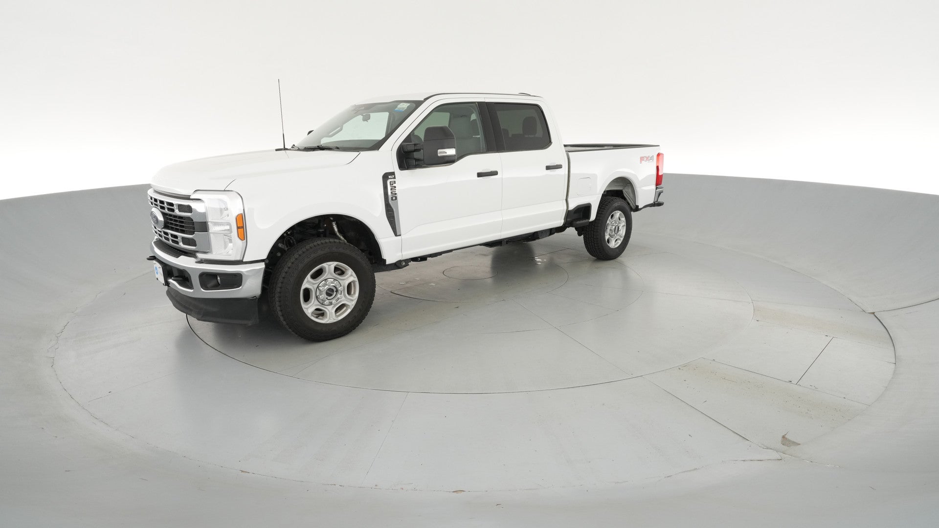 2025 Ford F250 Super Duty Crew Cab vehicle photo
