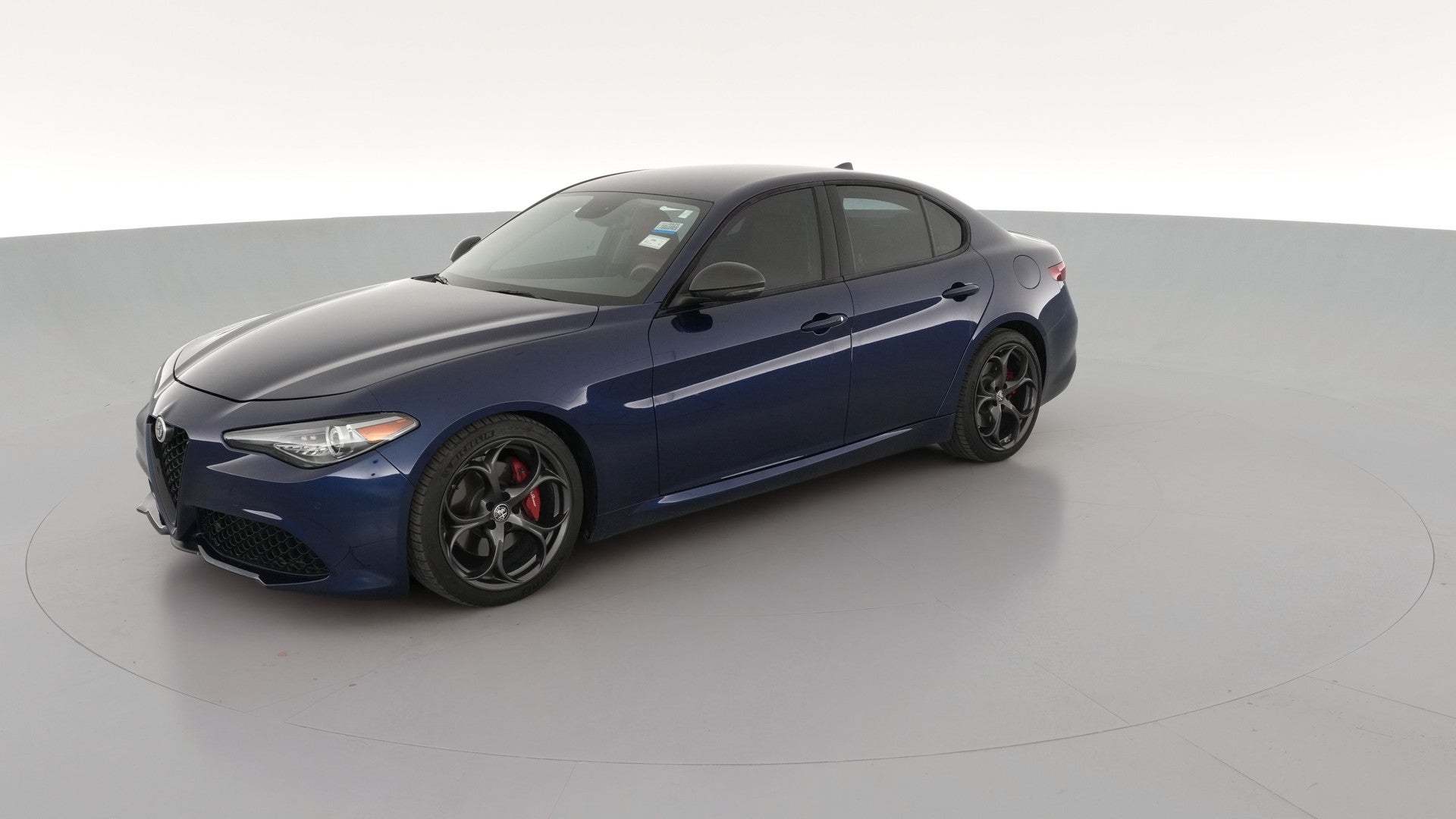 2019 Alfa Romeo Giulia vehicle photo