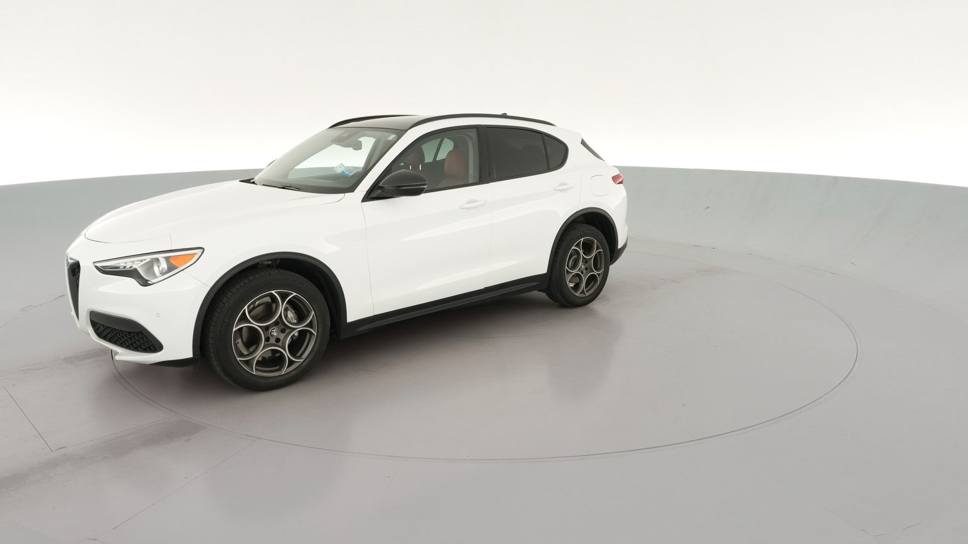 2021 Alfa Romeo Stelvio vehicle photo