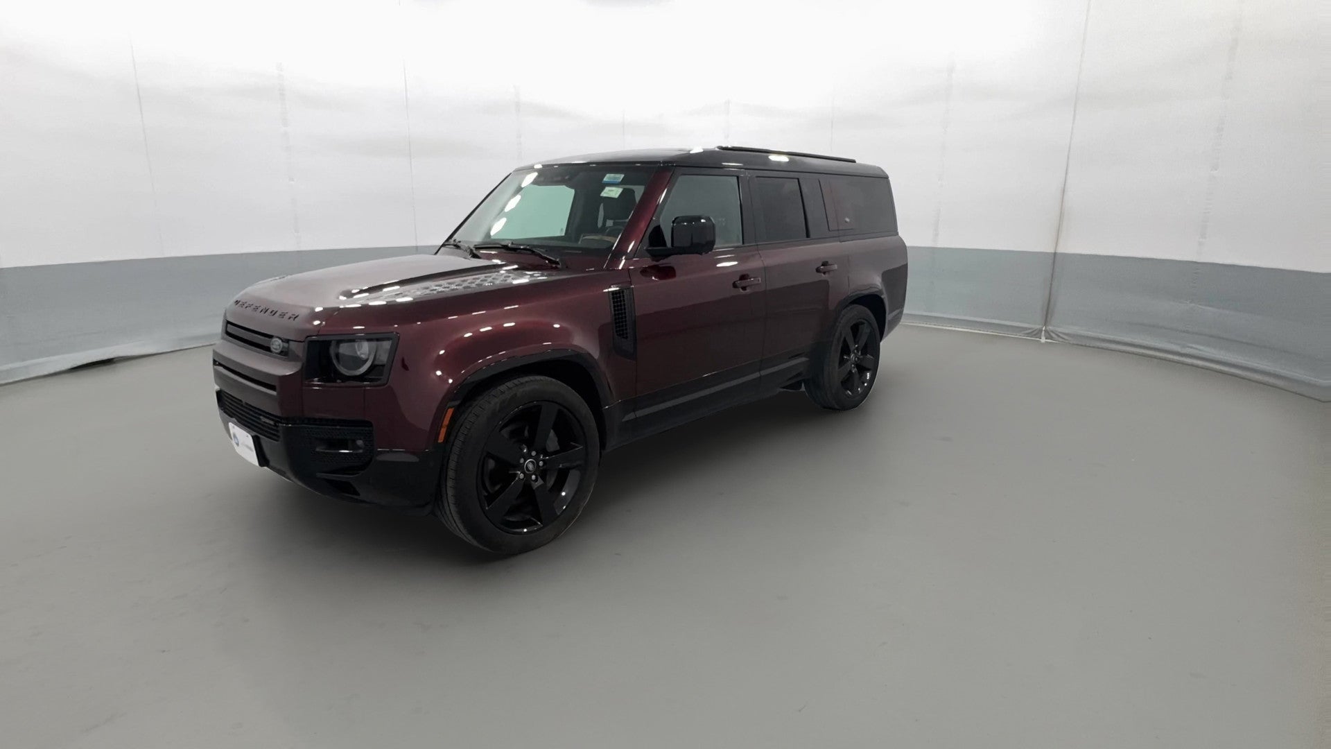 2023 Land Rover Defender 130 vehicle photo