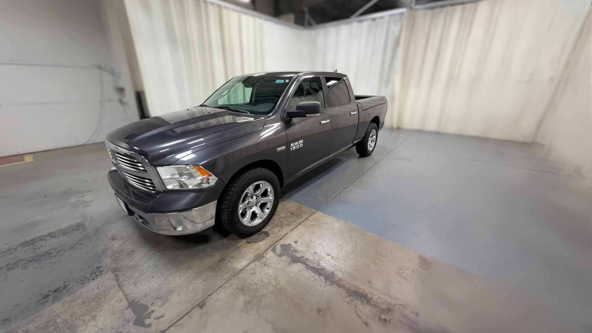 2015 Ram 1500 Crew Cab vehicle photo