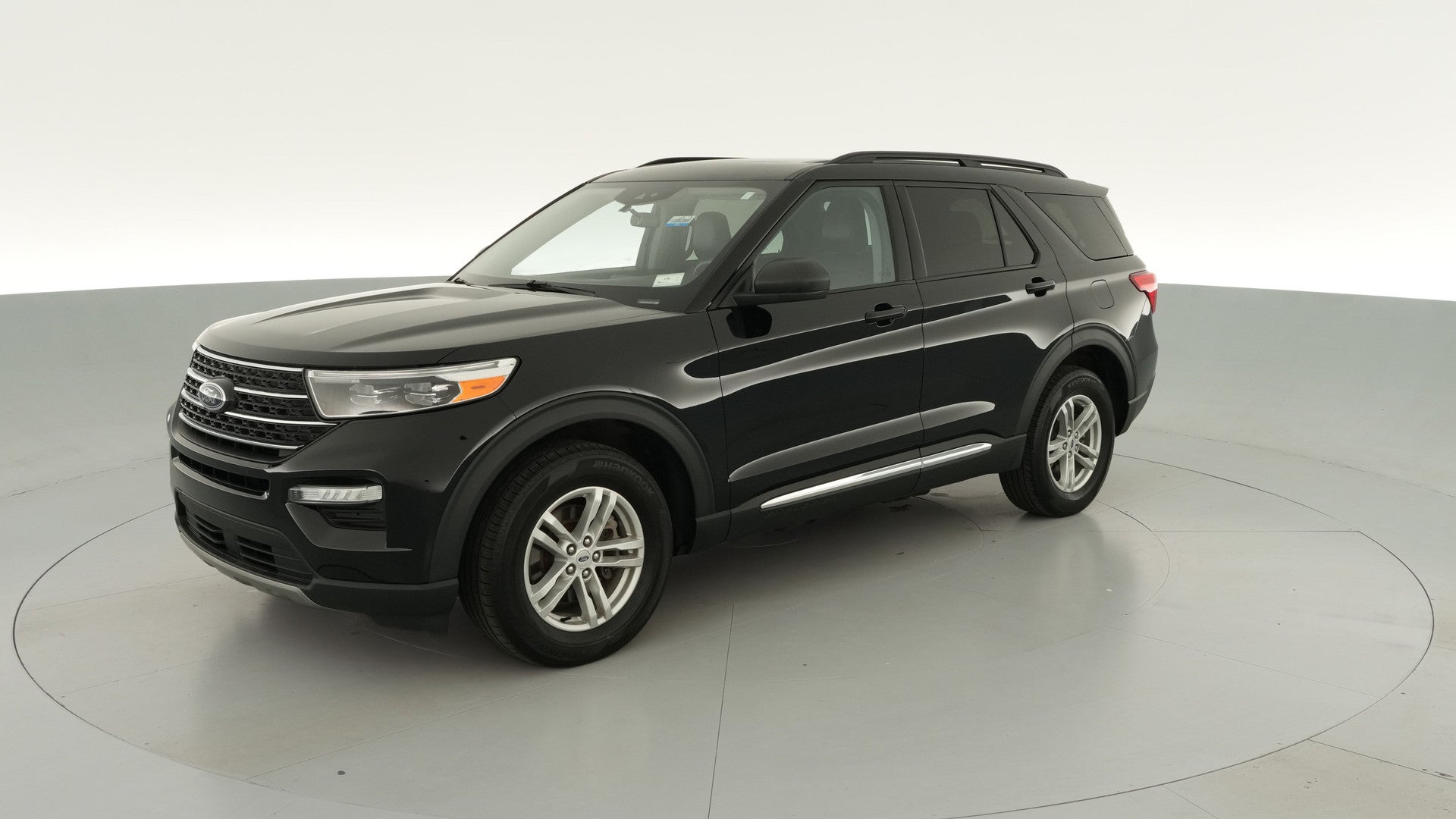 2024 Ford Explorer vehicle photo