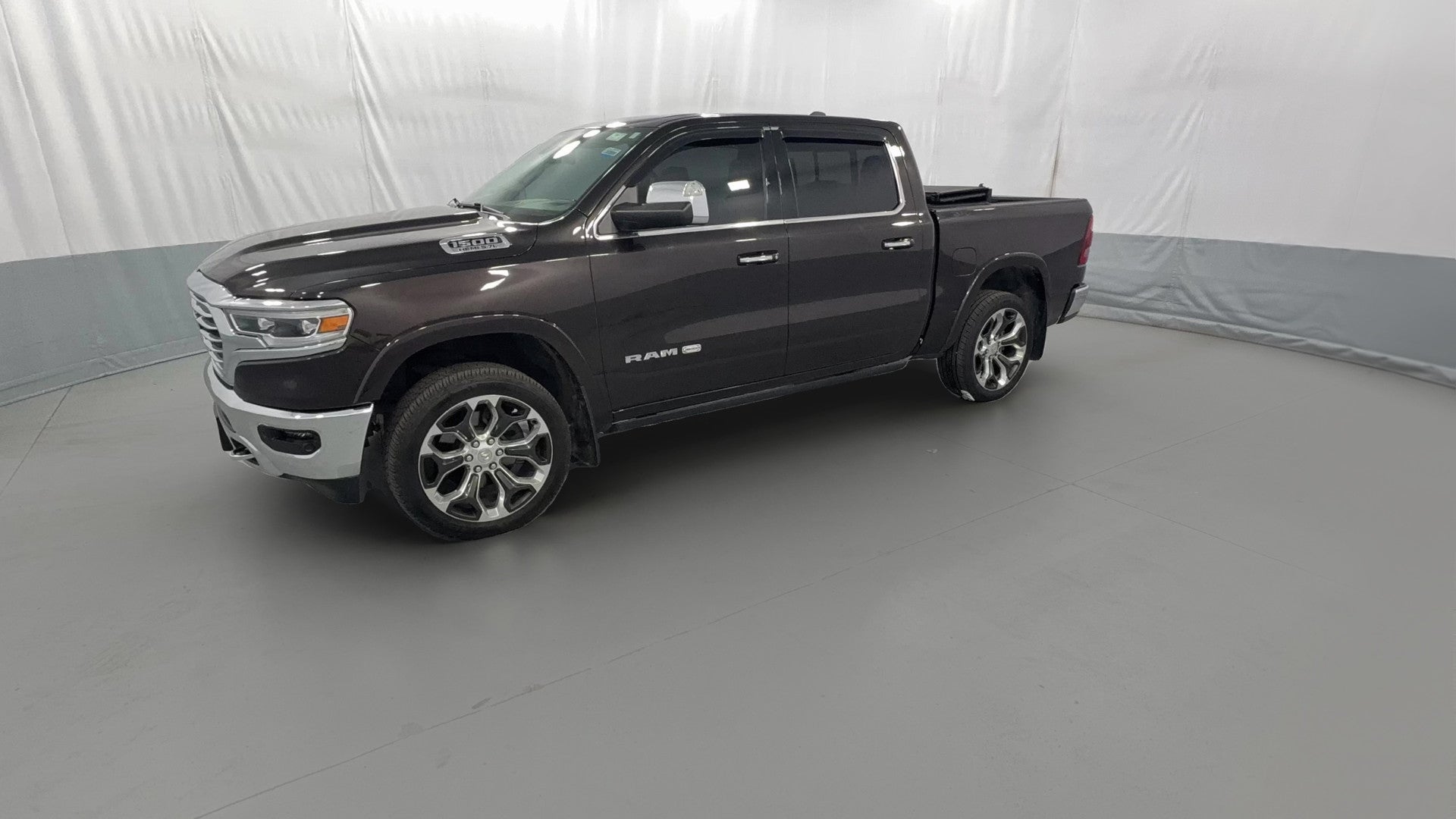 2019 Ram 1500 Crew Cab vehicle photo
