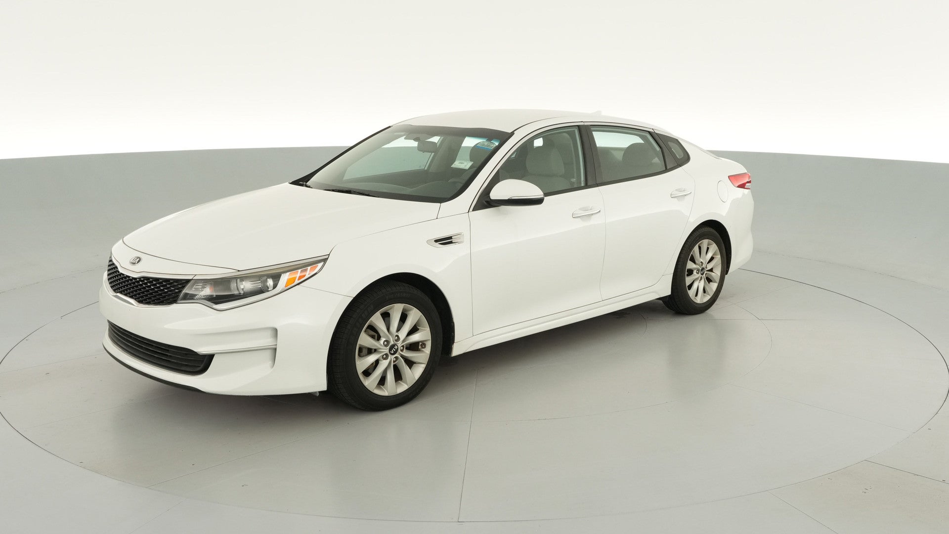 2017 Kia Optima vehicle photo