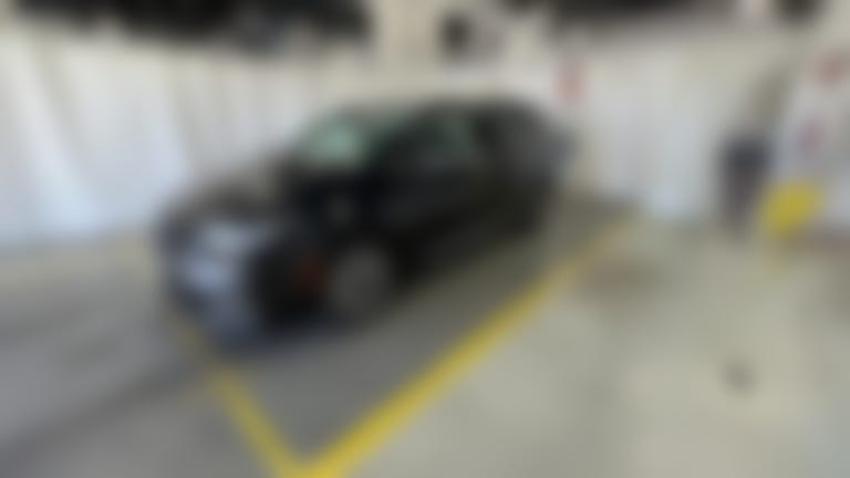 2023 Chrysler Pacifica Hybrid vehicle photo