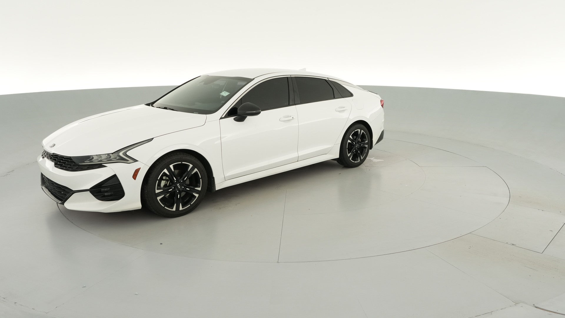 2021 Kia K5 vehicle photo