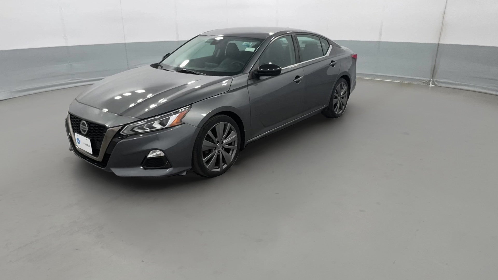 2021 Nissan Altima vehicle photo