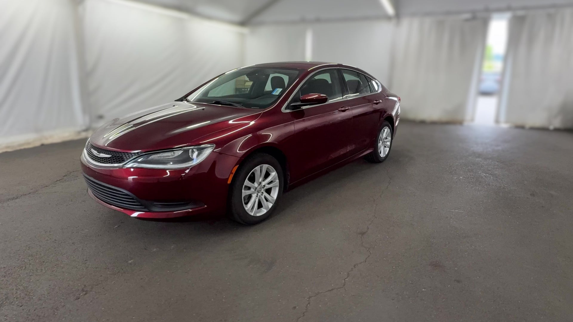 2016 Chrysler 200 vehicle photo