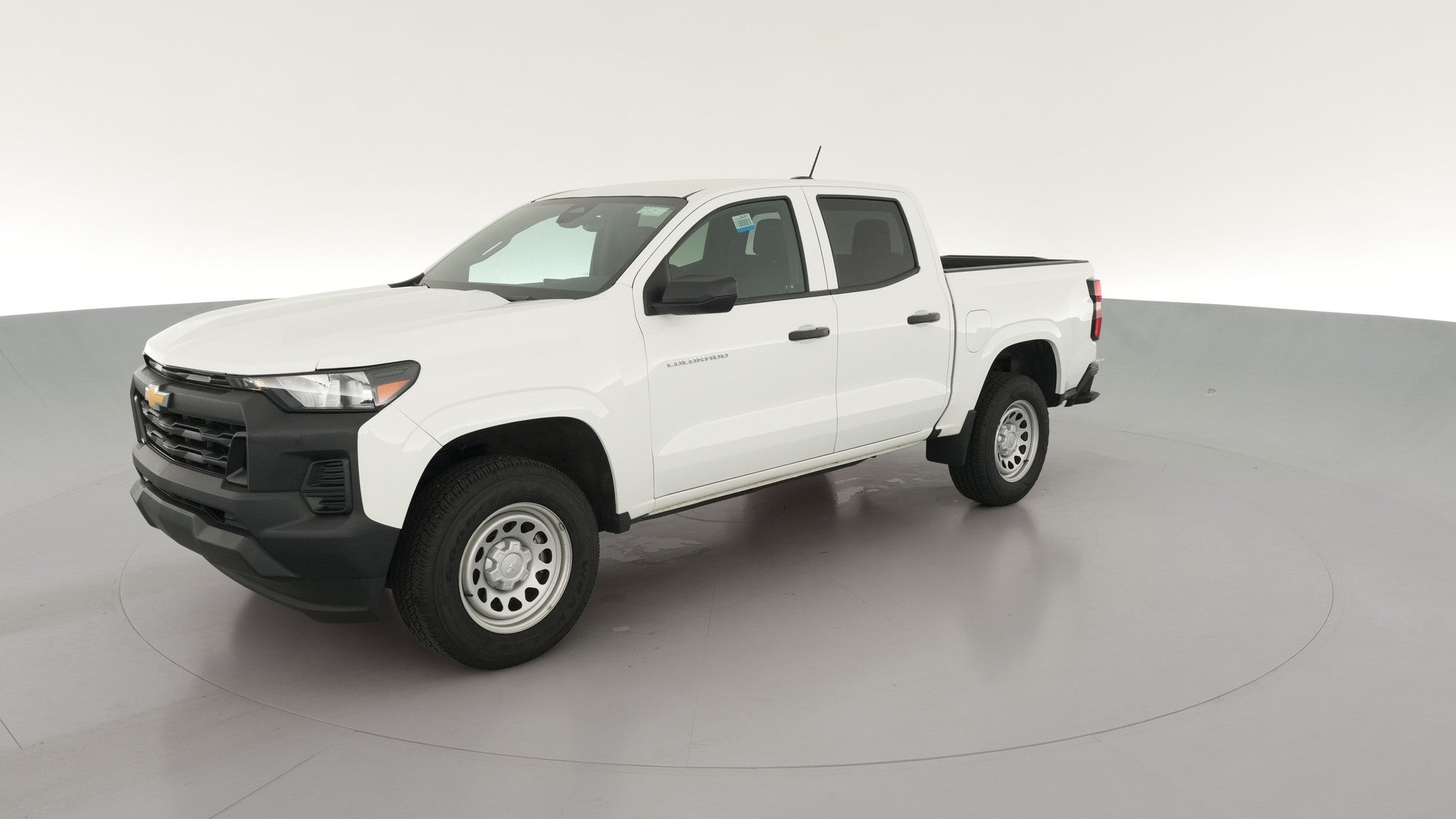 2024 Chevrolet Colorado Crew Cab vehicle photo