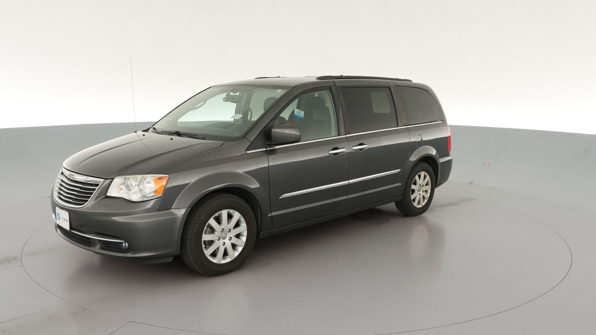 2016 Chrysler Town & Country vehicle photo