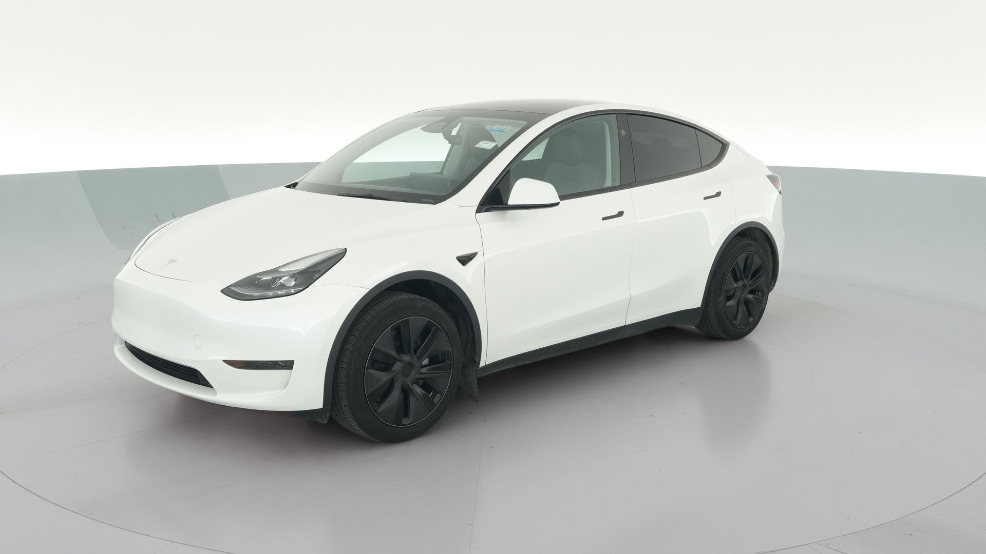 2025 Tesla Model Y vehicle photo