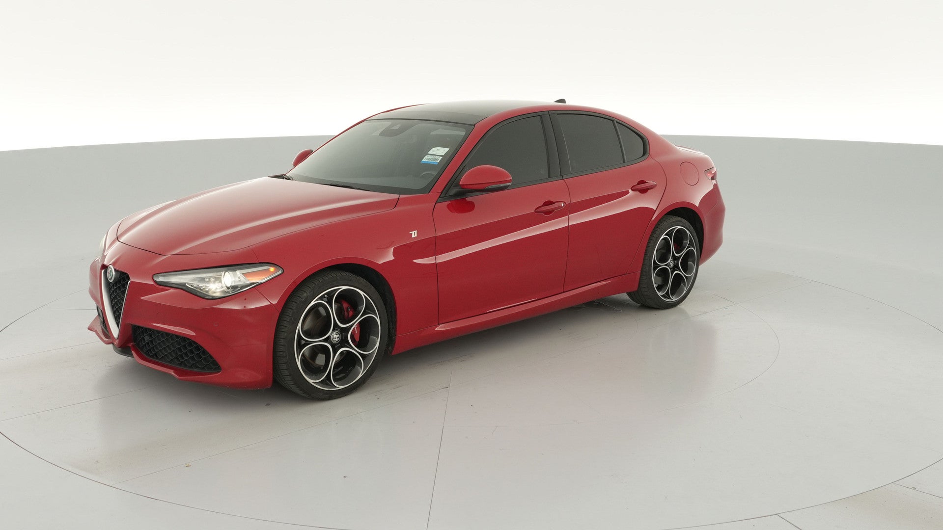 2022 Alfa Romeo Giulia vehicle photo