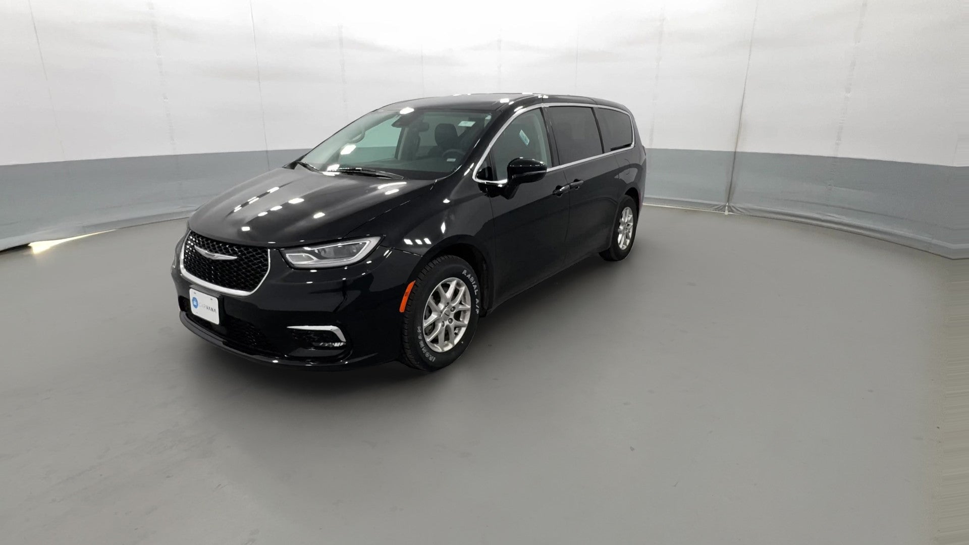 2024 Chrysler Pacifica vehicle photo