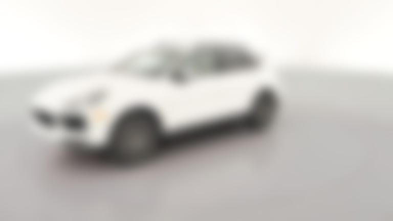2022 Porsche Cayenne vehicle photo